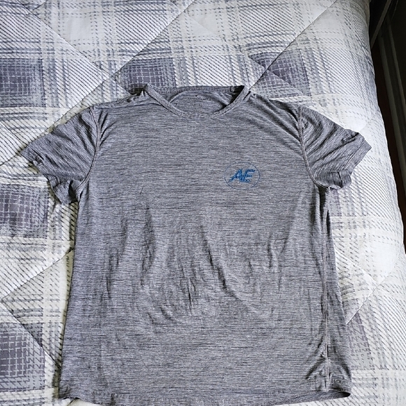 American Eagle Outfitters Other - American Eagle Outfitters Gray Heather Short Sleeve Tee